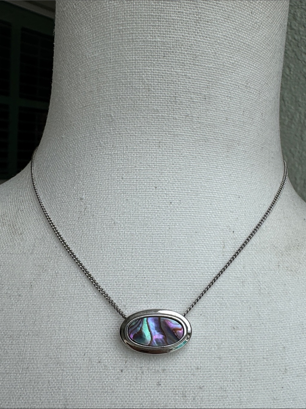 Vintage Avon choker necklace